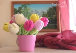 mothers day knitted flowers